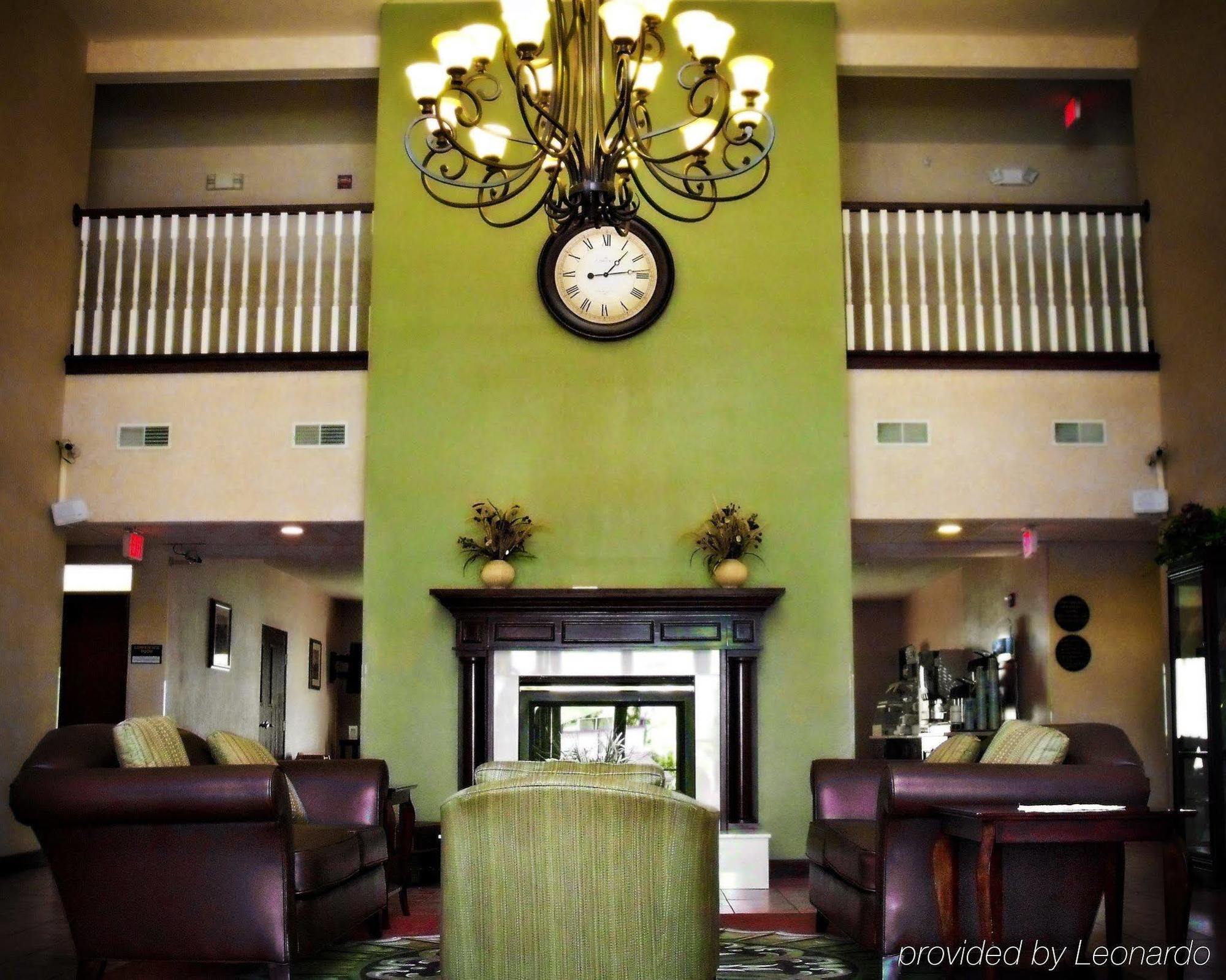 Seasons Inn & Suites Highland Interior photo